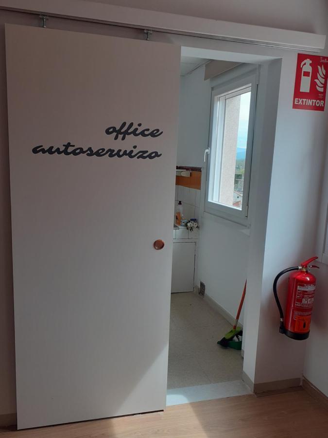 Albergue Lemavo Monforte De Lemos Bagian luar foto